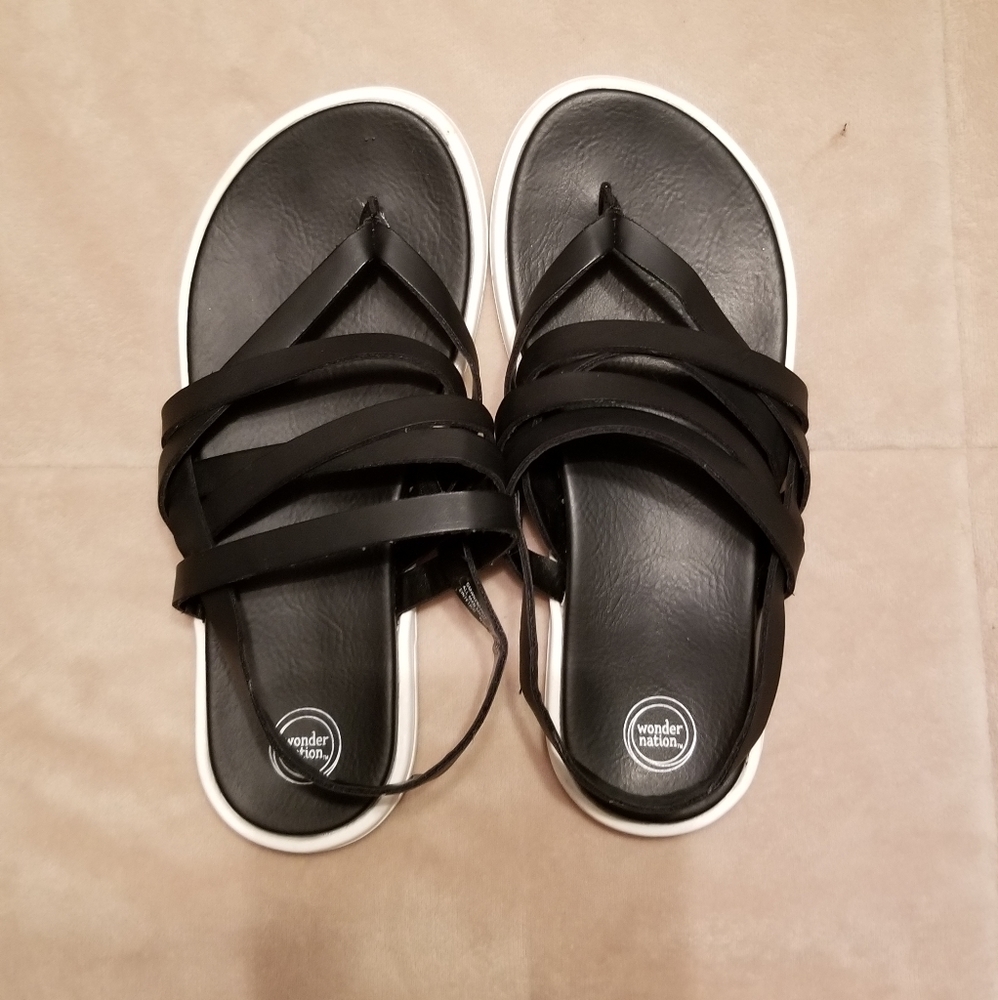 Kids (girls) black sandals size 1